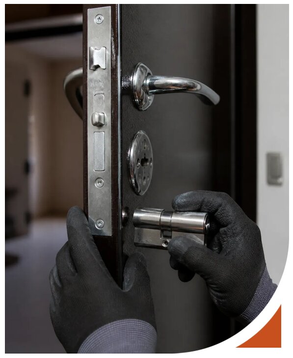 Замена замков Abloy срочно с гарантией и выездом в Лесне